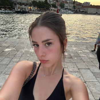 Babysitter in Belgrade: Luna
