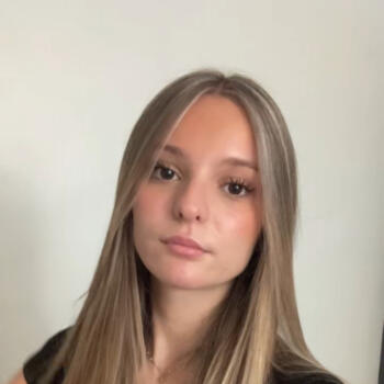 Babysitter in Lambesc: Matea