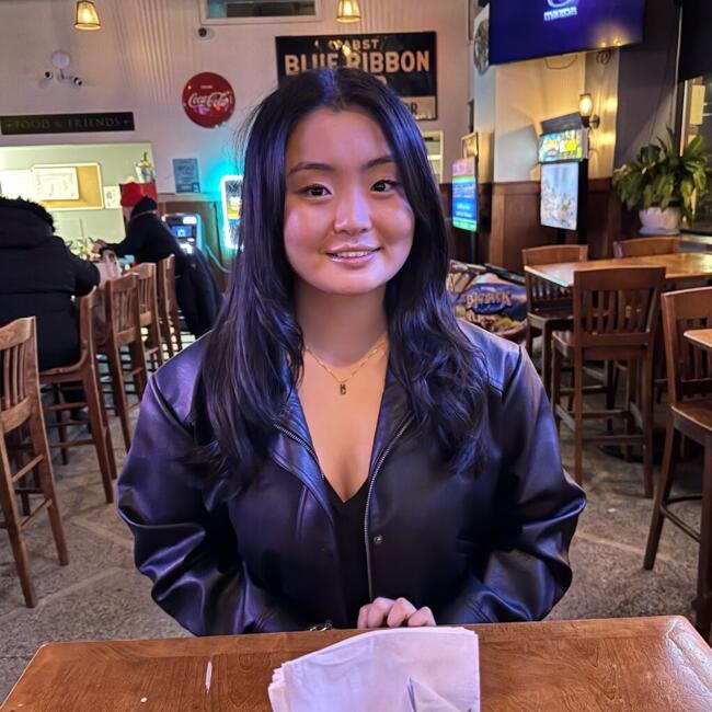 Babysitter in Minneapolis: Bethany