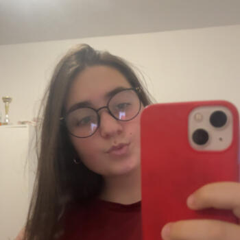 Babysitter in Lokeren: Idil