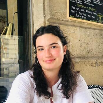 Babysitter in Lisbon: Maria