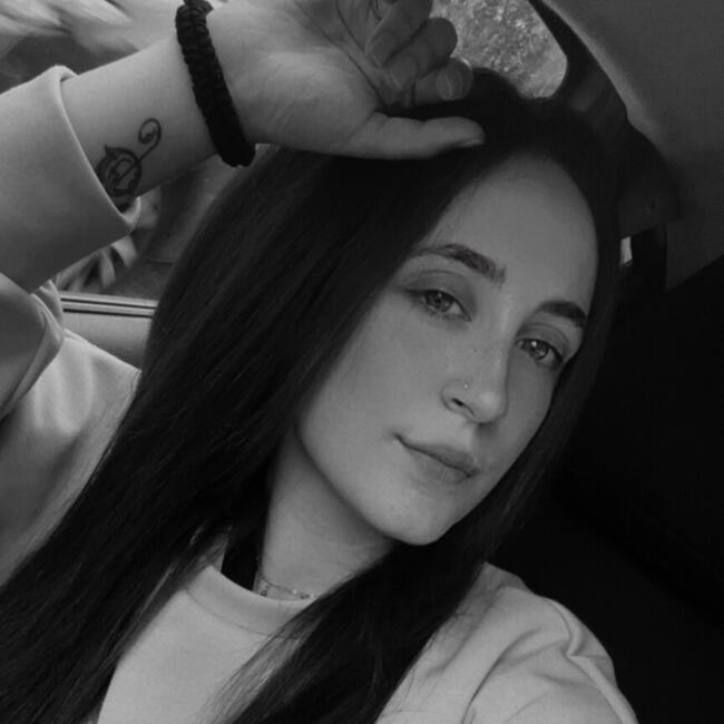 Babysitter in Velletri: Elena