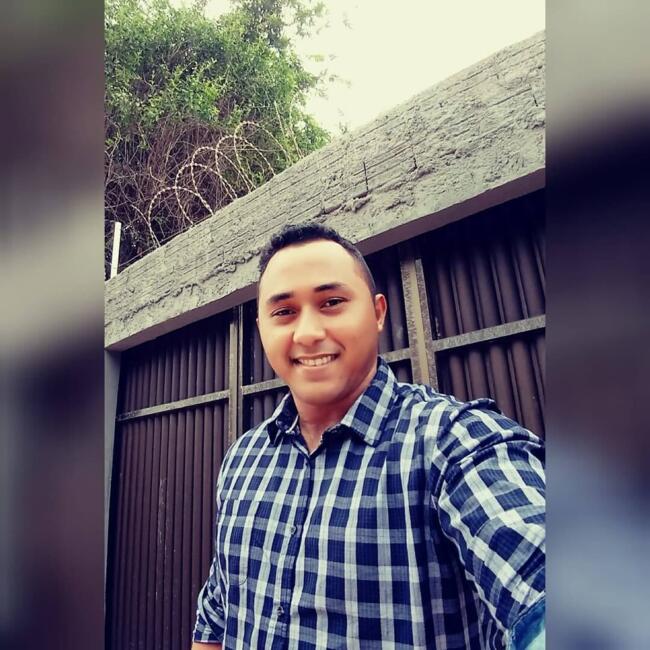 Emprego de babá em São Luís: Rôney Lívio