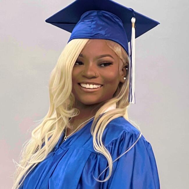 Babysitter in New Orleans: Takyla