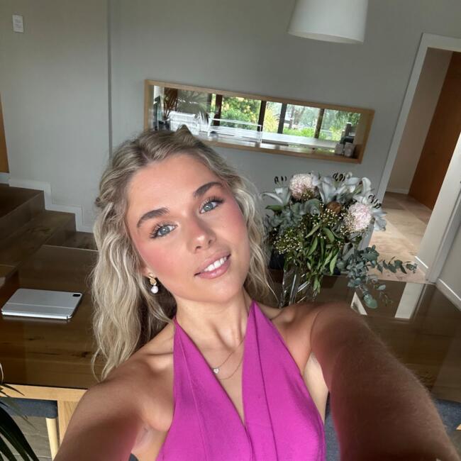 Babysitter in Melbourne: Charlotte