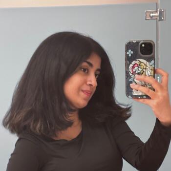 Baby-sitter in Calgary: Warisha