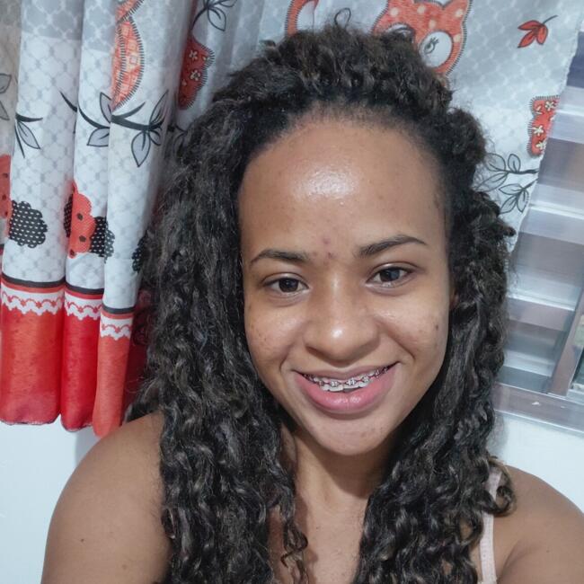 Babá em Osasco: Hellen