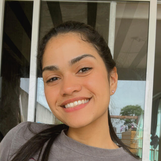 Babysitter in São Paulo (São Paulo): Yasmin