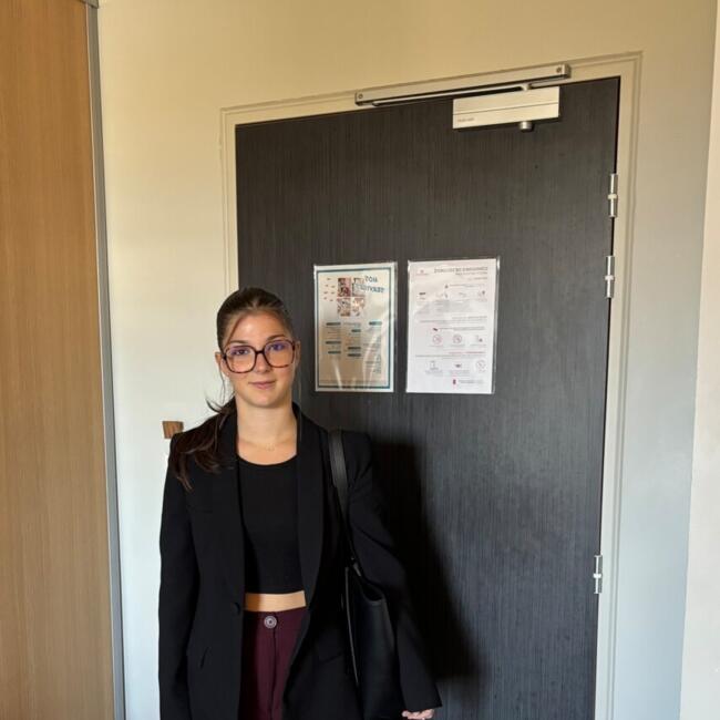 Babysitter in Reims: Youna