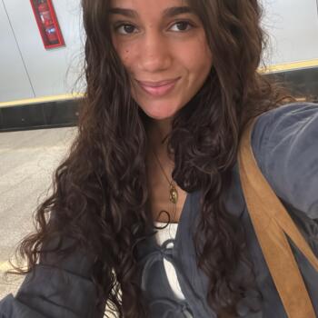 Babysitter in Seville: Hajar Ghanem El Messari
