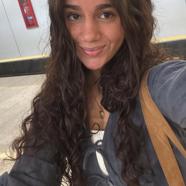 Babysitter in Seville: Hajar Ghanem El Messari