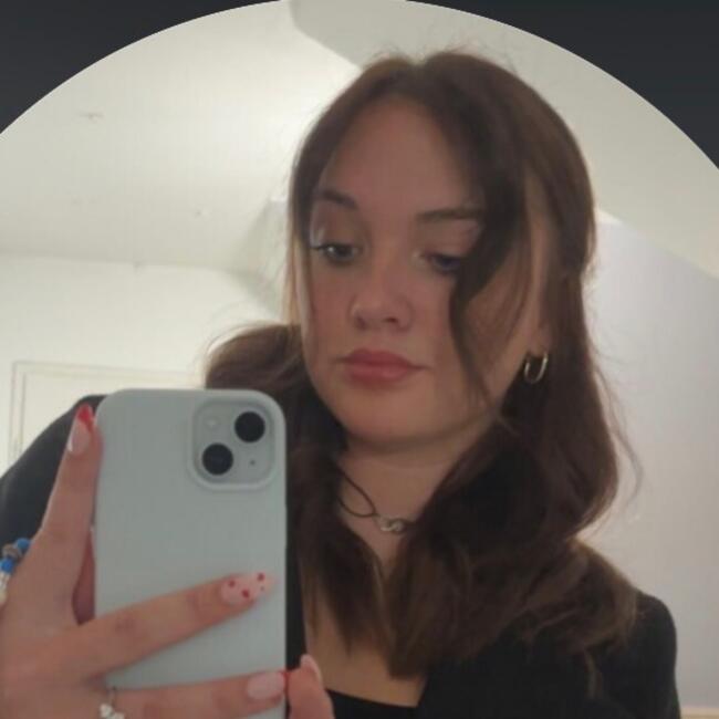 Babysitter in Amiens: Suzanne