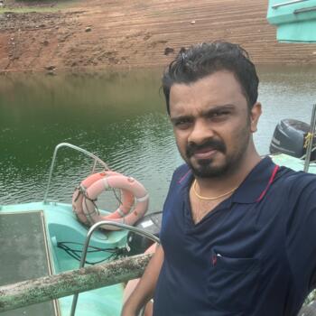 माता-पिता Poonamalle: SHANMUGASUNDRAM