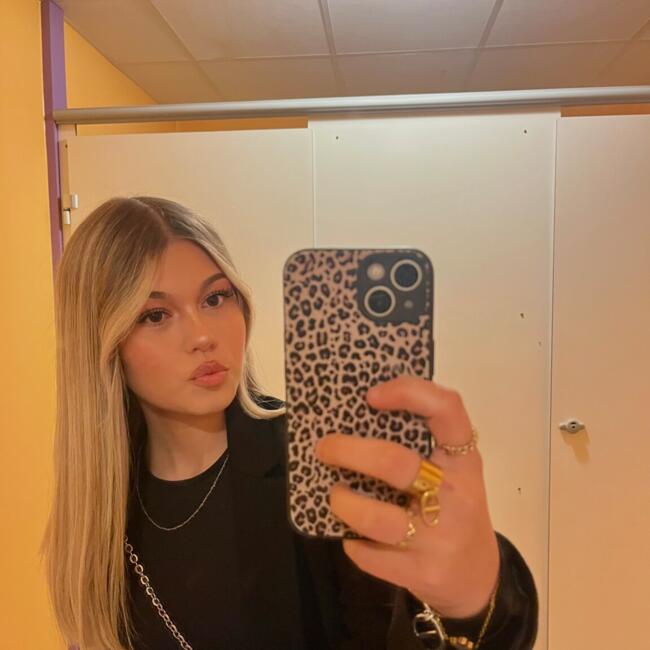 Babysitter in Tarbes: Léa