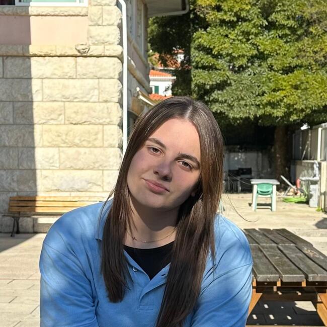 Babysitter in Carcavelos: Luna