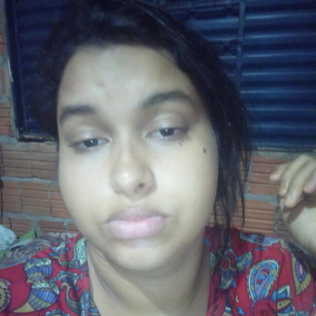 Emprego de babá em Cuiabá: Maria clara