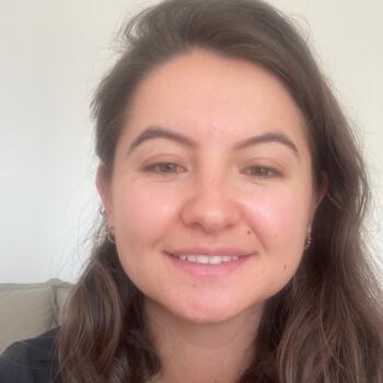 Babysitter in Garches: Kelly