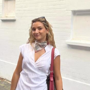 Babysitter in Villeneuve-d'Ascq: Carlota