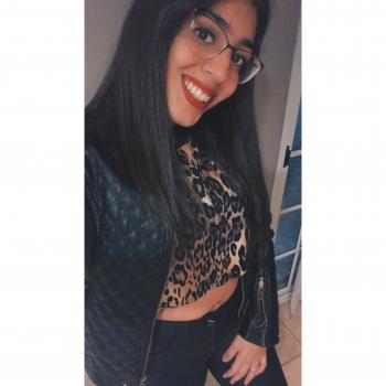 Babysitter Llavallol: Macarena