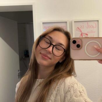 Babysitter in Eschweiler: Mia