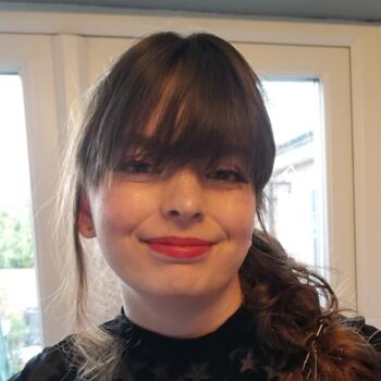 Babysitter Havant: Violet