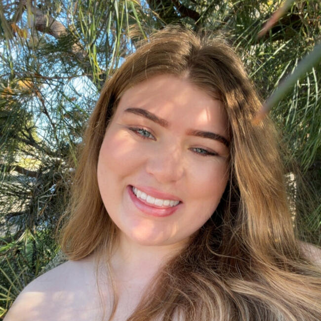 Babysitter in Wollongong: Bryanna