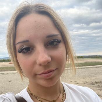 Babysitter in Chambourcy: Manon