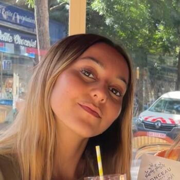 Babysitter in Courbevoie: Camille