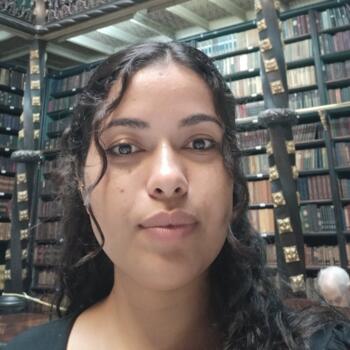 Babysitter in Itapetininga: Tatiane