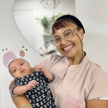 Babysitter Guarulhos: Adriana