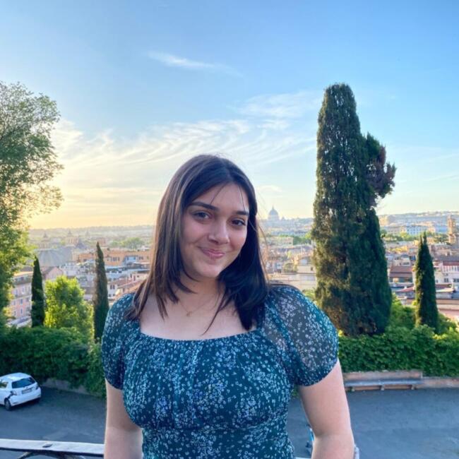 Babá em Florianópolis: Sofia