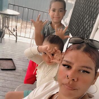 Babysitting job in Mackay: babysitting job Sheyenne