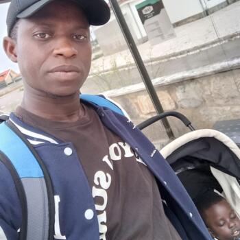 Trabalho de babysitting em Oliveira do Bairro: Trabalho de babysitting Faustino