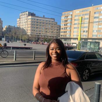 Babysitter em Aalst: Moza