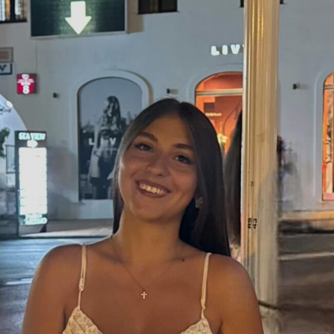 Babysitter a Orta di Atella: Olga