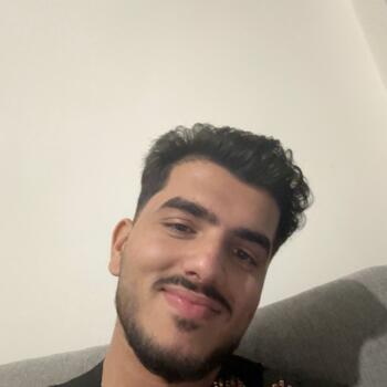 Babysitjob in Turnhout: babysitjobs Riaz khan