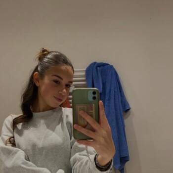 Babysitter in Callian: Cassie