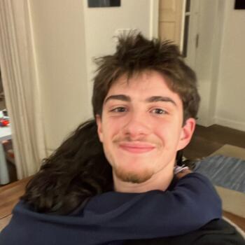 Babysitter em Porto: Tomás