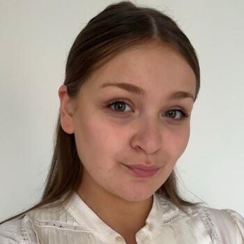 Babysitter in Reims: Philippine