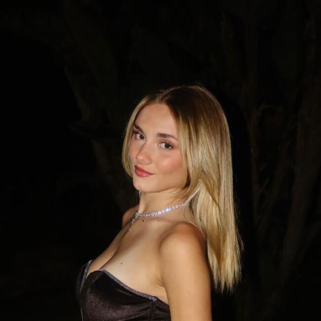 Babysitter in Rome: Alice