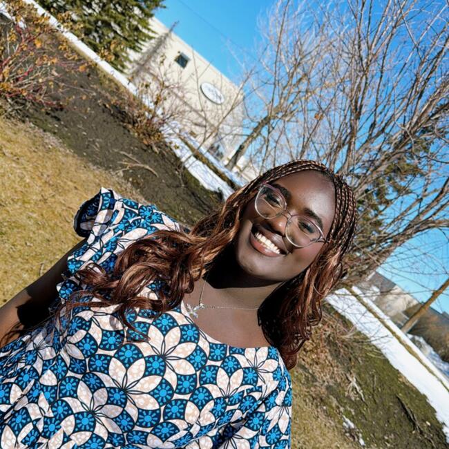 Baby-sitter in Calgary: Ujiro