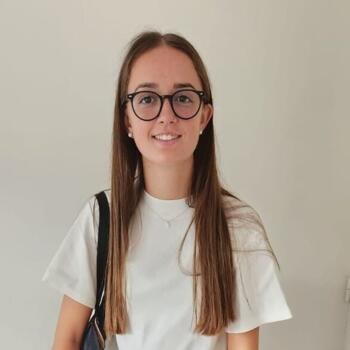 Babysitter Sanary-sur-Mer: Joulia