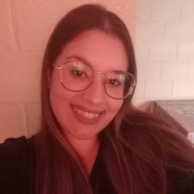Babysitter in Farroupilha: Camila