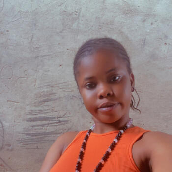 Babysitter Lagos: Gift