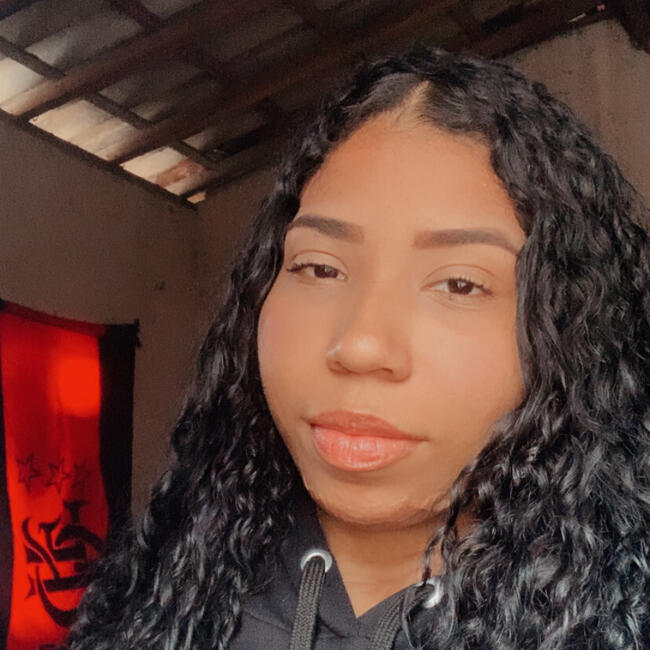 Babá em Cuiabá: Eluana