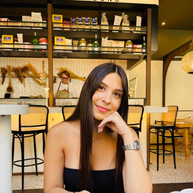 Babysitter in Toulouse: Joline