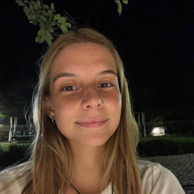 Babysitter in Sintra: Marta