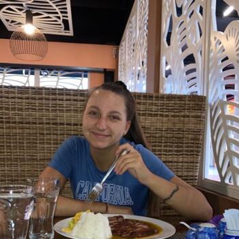 Babysitter in Maribor: Pia