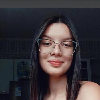 Babá em São Vicente: Marcela