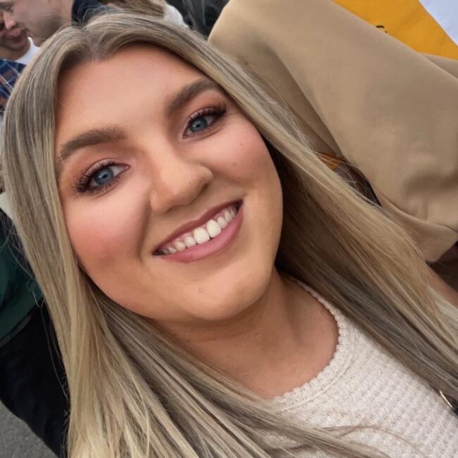 Babysitter in Melbourne: Nicole